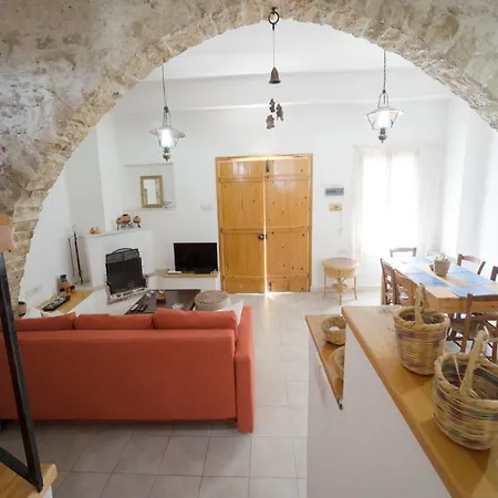 펜션 Angeli's Traditional Village House