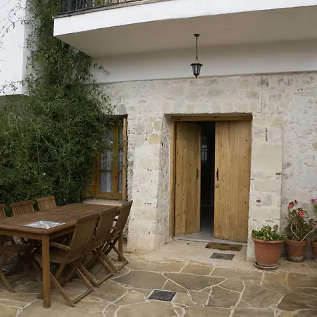 Nyaraló Angeli's Traditional Village House Limassol